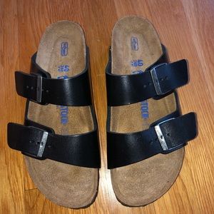 NEW! Black Birkenstocks